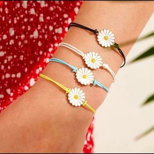 NEW‼️ Dainty Daisy Flower 🌸
